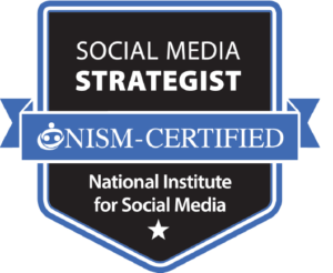 استراتيجي مواقع التواصل الاجتماعي